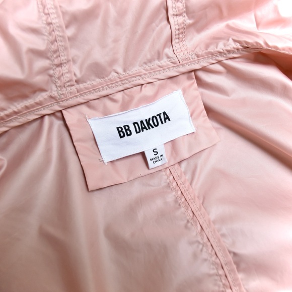 BB Dakota Flynn Anorak Full Zip Rain Jacket in Pink Lemonade - Picture 3 of 3